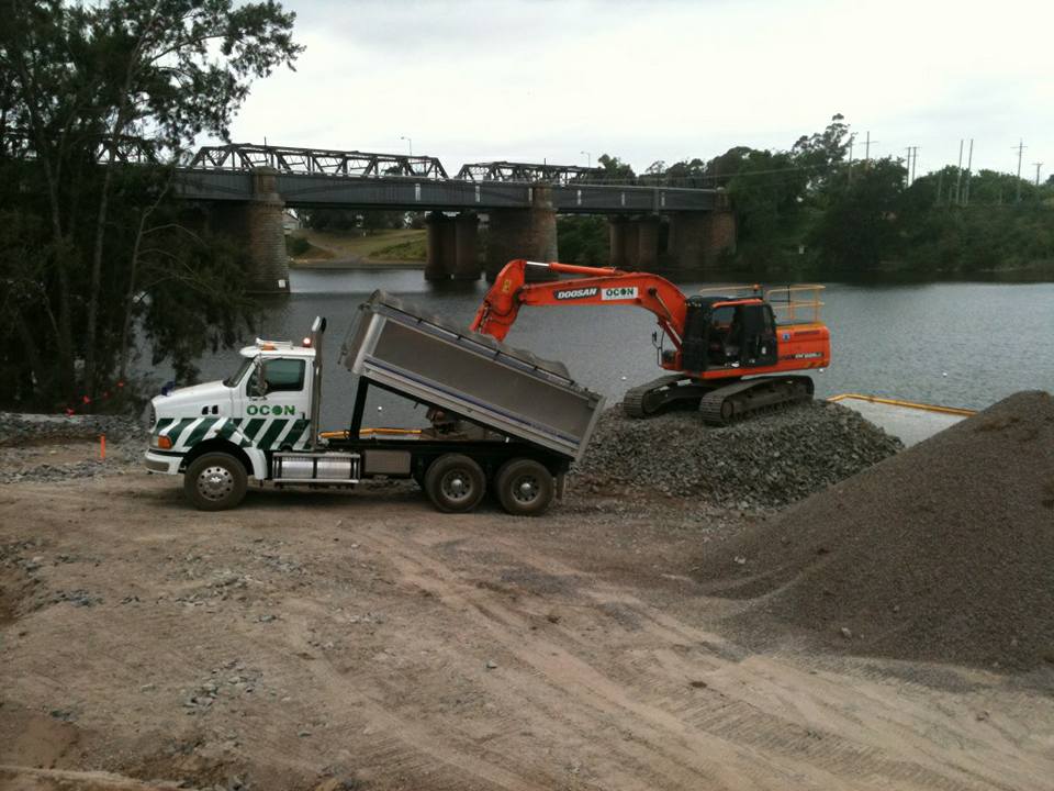 Dump Truck Hire NSW Peters Earthmoving